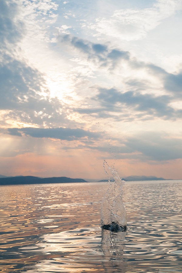 Natur Steinhüpfen Spritzen Meer Wasser Horizont Farben Sonnenuntergang Griechenland romantisch Reflexion